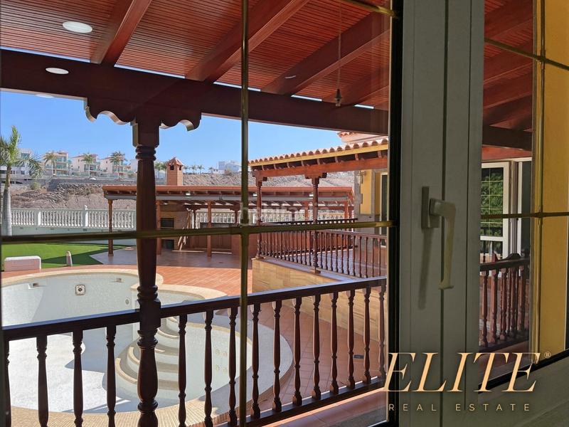 Foto ec9a9326-1ccb-4cd7-80cb-311959677469. Chalet in calle ramón y cajal 9 in Sonnenland San Bartolomé de Tirajana