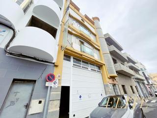 Edifici a Calle delgado 185. Oportunidad única edificio versátil en la entrada de gáldar