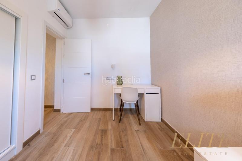 Foto 0438bd93-3f06-4134-a097-c8037b82c8c8. Casa aparellada a calle canada 10 a Playa del Inglés San Bartolomé de Tirajana