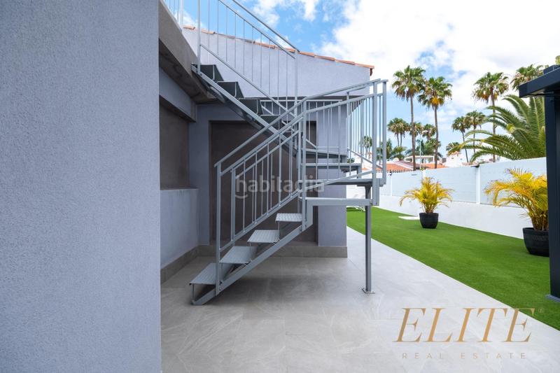 Foto ecb512e1-45de-48ce-bdd3-58a2a9e58674. Casa aparellada a calle canada 10 a Playa del Inglés San Bartolomé de Tirajana