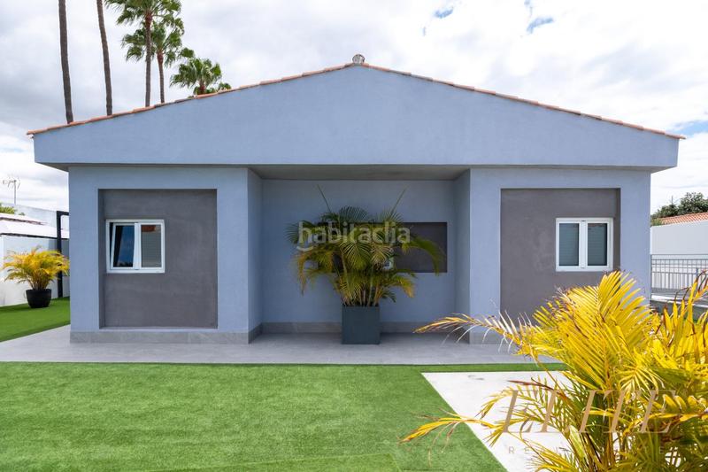 Foto 32f1f9fb-d33e-4b04-ac03-21dbf845fcd5. Casa pareada en calle canada 10 en Playa del Inglés San Bartolomé de Tirajana