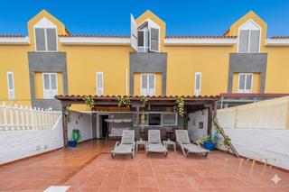 Casa a schiera in Calle Secundino Delgado  3