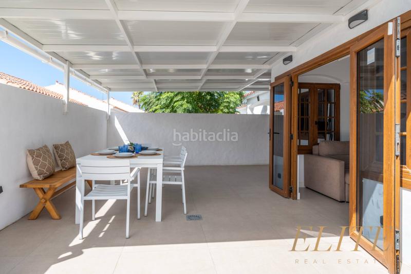Foto 1bbad9ca-7d7a-44be-a1fe-ad9632172d77. Casa en avenida de los estados unidos 60 espectacular bungalow totalmente reformado en los arcos Playa del Inglés en San Bartolomé de Tirajana