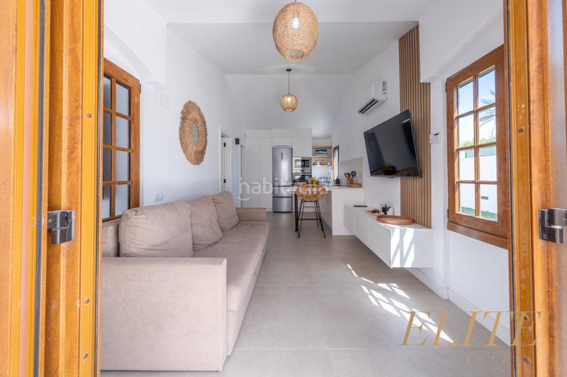 Foto 4bada942-9278-4fec-a1d7-d5a7c2d89e7d. Casa en avenida de los estados unidos 60 espectacular bungalow totalmente reformado en los arcos Playa del Inglés en San Bartolomé de Tirajana