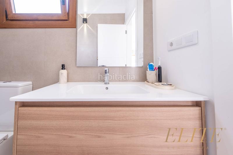 Foto fc88c94f-4168-4be9-b851-fb3fc81e6aa9. Casa en avenida de los estados unidos 60 espectacular bungalow totalmente reformado en los arcos Playa del Inglés en San Bartolomé de Tirajana
