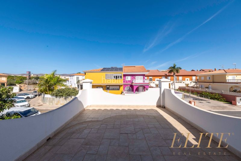 Foto b59ef499-3c58-46ba-9532-f1e59e75a147. Towny house in calle tirso de molina 7 in Sonnenland San Bartolomé de Tirajana