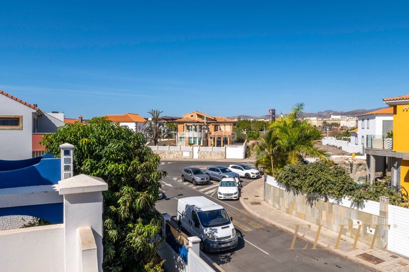 Foto d8dc1ca5-6b6c-457e-9813-0f37004cfb1c. Towny house in calle tirso de molina 7 in Sonnenland San Bartolomé de Tirajana
