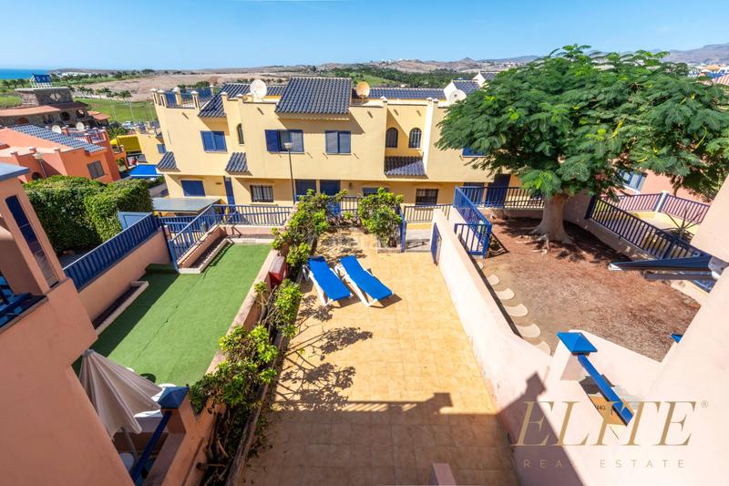 Foto a658c39a-b901-4a3d-b4fd-0b6052cb59b9. Semi detached house in calle mar caspio 2 in Maspalomas - Meloneras San Bartolomé de Tirajana