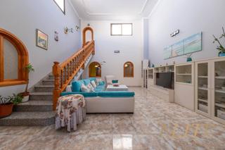 Maison jumelée  Calle alc jose hidalgo carreño 22. Chalet adosado de 280 m en parcela de 200 m con 88 m de terraza