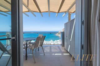 Appartement à Calle paiño 5. Vivir en un hotel con vistas infinitas al mar  apartamento en ri