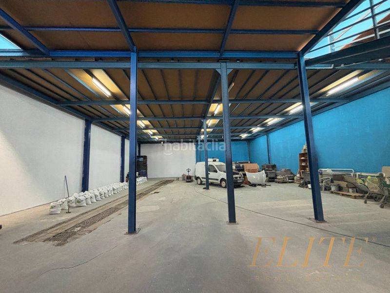 Foto e48a0d21-a3a3-4f33-b142-243335c2bb64. Rent industrial building in calle brezo 8 in Cruce de Arinaga Agüimes