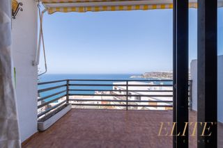 Apartament a Avenida de los guaires 34. Apartamento con espectaculares vistas al mar en patalavaca, una