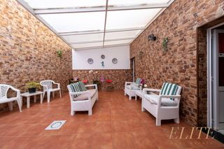 Ground floor  Calle maestro jose he 14. El espacio que tu familia merece, con la calma que siempre has b