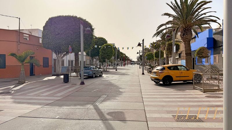 Foto fd696a82-ee74-49c7-9db8-52a5c6576f3e. Alquiler piso en avenida polizon 73 en Playa de Arinaga Agüimes