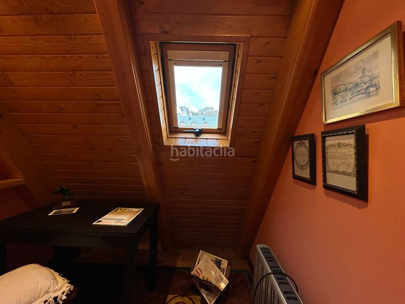 Foto 4868d83d-4abb-49d5-a27f-38c5a47ffb47. Dúplex a calle única 4b a Aisa