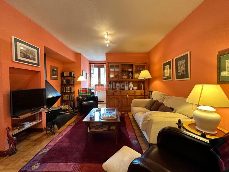 Foto 5bbe7ec3-82c4-41d4-ae38-77c4977124b0. Dúplex a calle única 4b a Aisa