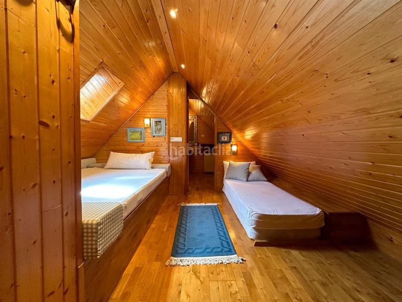 Foto b692af76-e31b-441a-b45e-ae382f0db865. Dúplex a calle única 4b a Aisa