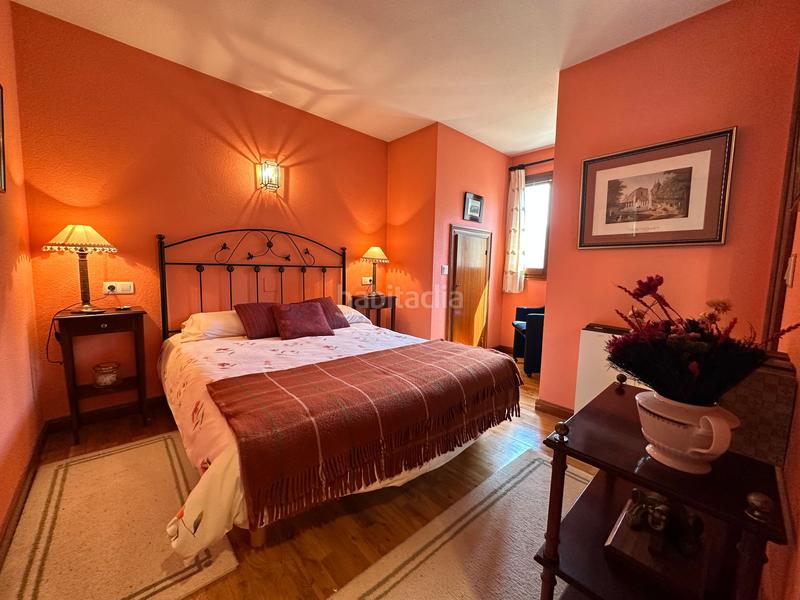 Foto c99e73c6-c6aa-4b1e-8745-3605dcc7b99b. Dúplex a calle única 4b a Aisa