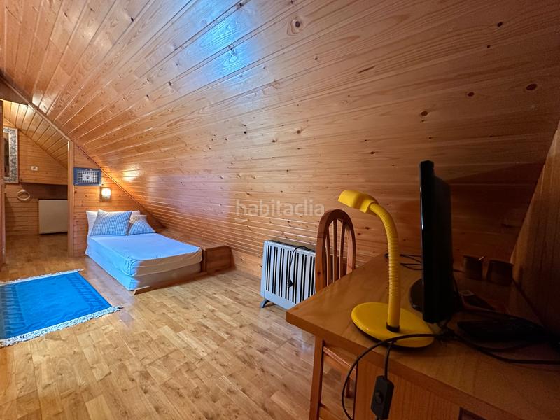 Foto dc44815e-17e3-4458-8628-8c76c32b5182. Dúplex a calle única 4b a Aisa