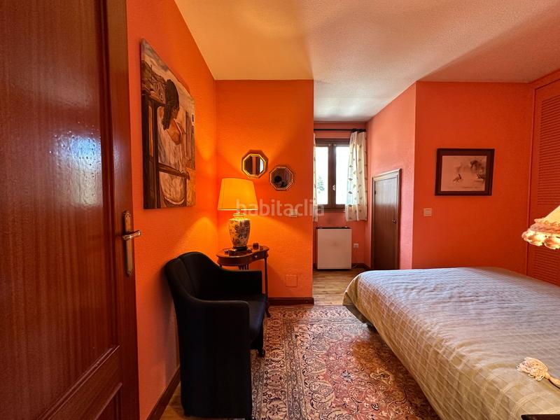 Foto f209ea28-7e0d-4913-8c34-de4f28d9f7e8. Dúplex a calle única 4b a Aisa