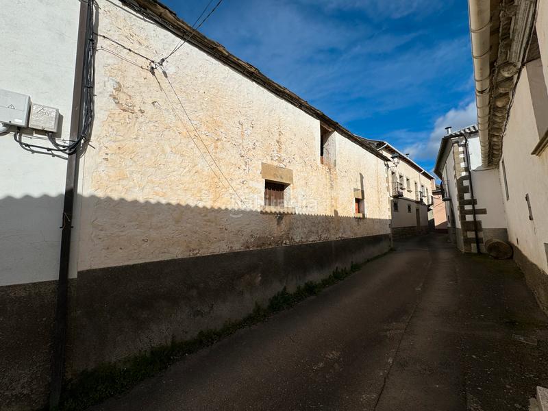 Foto 268cb503-65da-4605-884e-d39eb1d78c92. Country house with fireplace parking in Poblaciones Sur Jaca