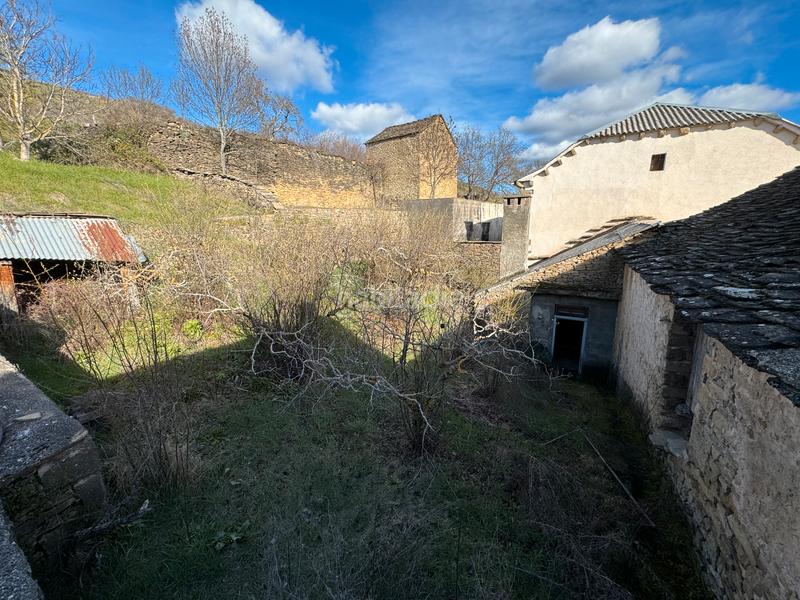 Foto 69ea102c-e6fd-4161-8f28-9e42a01b1f35. Country house with fireplace parking in Poblaciones Sur Jaca