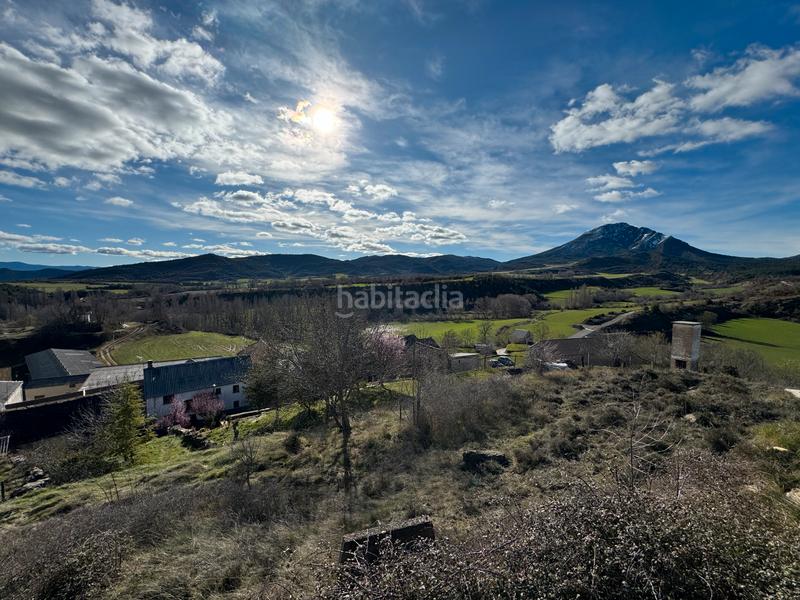 Foto 1836385c-eac7-4d38-b469-8df5da2895eb. Masia amb xemeneia aparcament a Poblaciones Sur Jaca