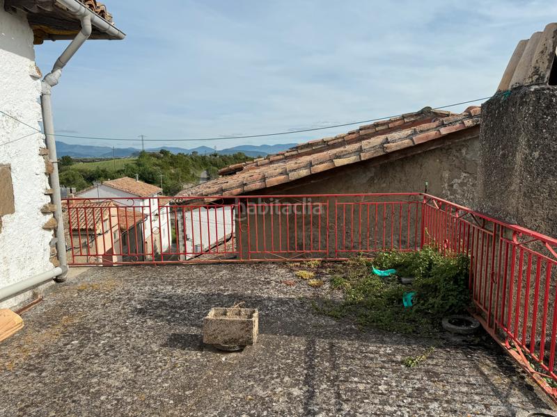 Foto be296b51-fff3-4c3b-9eba-ea36d2ab0f9d. Casa amb xemeneia aparcament a Canal de Berdún