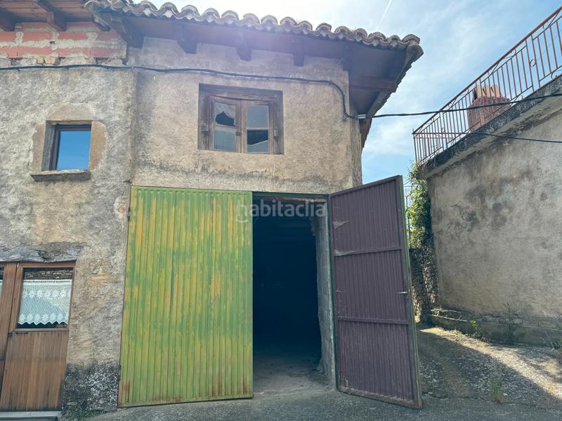 Foto c0f4d26d-8d09-4475-9e38-8b50a280d1b5. Casa amb xemeneia aparcament a Canal de Berdún