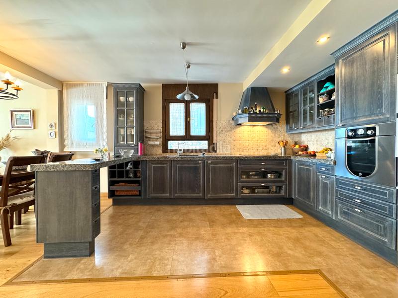 Foto 0cb1c179-1dae-427c-af8b-48c5067ce7f4. Zweistöckige wohnung mit kamin in Ansó