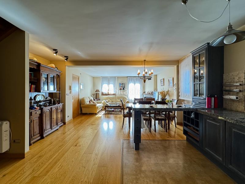 Foto a2440fb8-e5d4-4832-9e6a-2b84038528a7. Zweistöckige wohnung mit kamin in Ansó