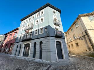 Locale commerciale in Calle del dean 9