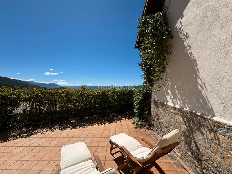 Foto 64004b5d-82cf-495d-897e-c620cf1c6d37. Apartment with fireplace heating parking pool in Poblaciones Norte Jaca