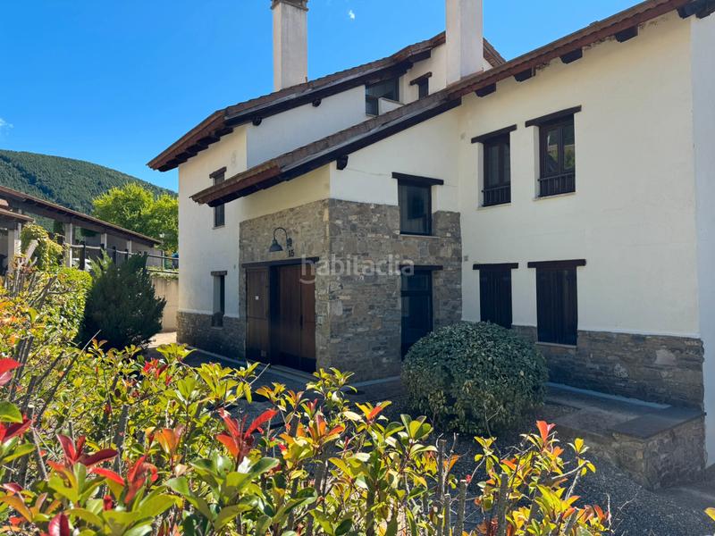 Foto dd360a4a-1112-4e2a-bd30-f4c70f2b4308. Appartement avec cheminée chauffage parking piscine dans Jaca