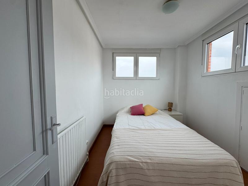 Foto 19590ada-9e03-4354-8577-4b457b0c57fa. Apartamento en avenida regimiento de galicia 21 en Jaca