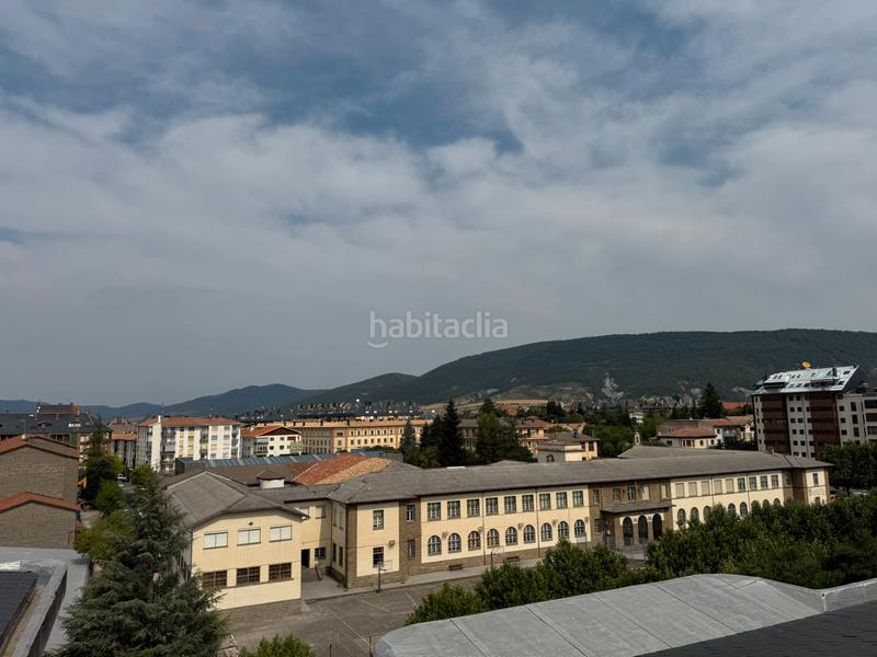 Foto e29d97e0-c5b0-4128-9bc1-5fccee1fe926. Apartamento en avenida regimiento de galicia 21 en Jaca