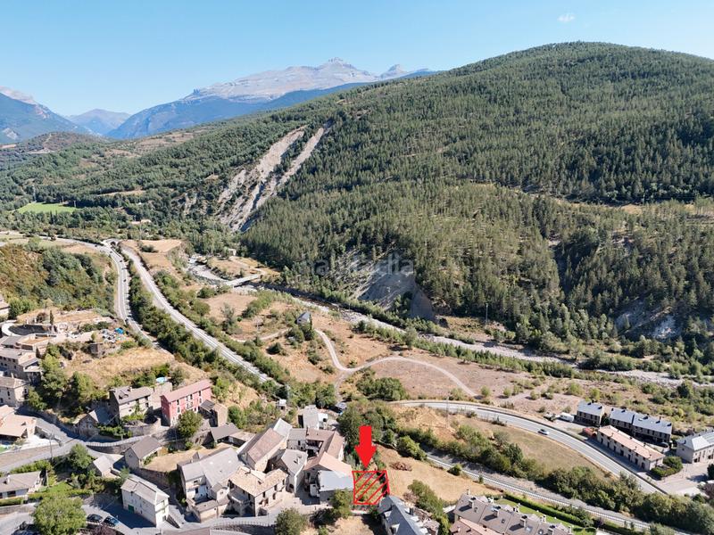 Foto f6983f65-2b88-4c0b-b52c-0518cf31319d. Residential plot in calle redapar 16 in Castiello de Jaca