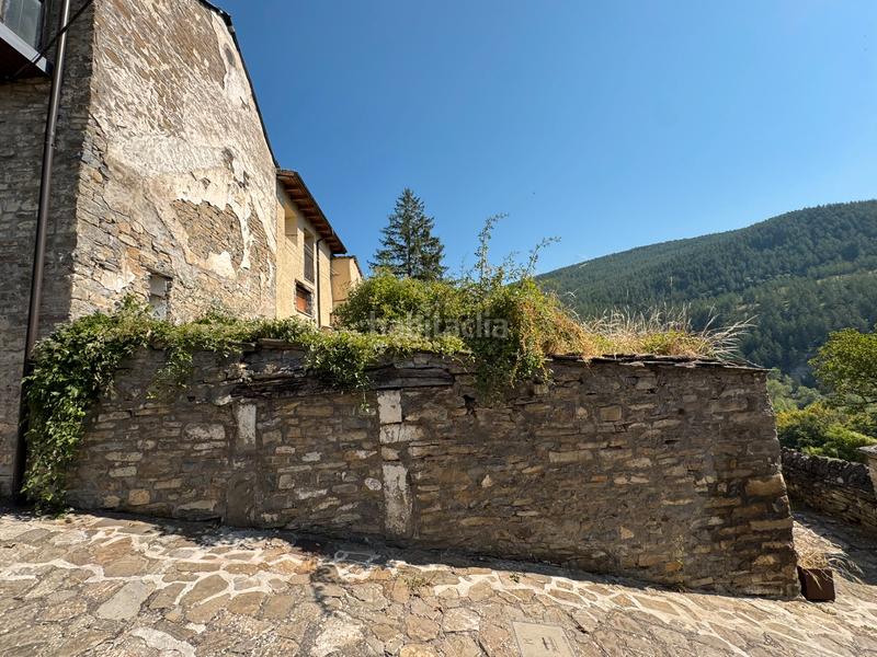 Foto fdf937c1-cbeb-4290-80b5-cc33e44f3d5b. Residential plot in calle redapar 16 in Castiello de Jaca