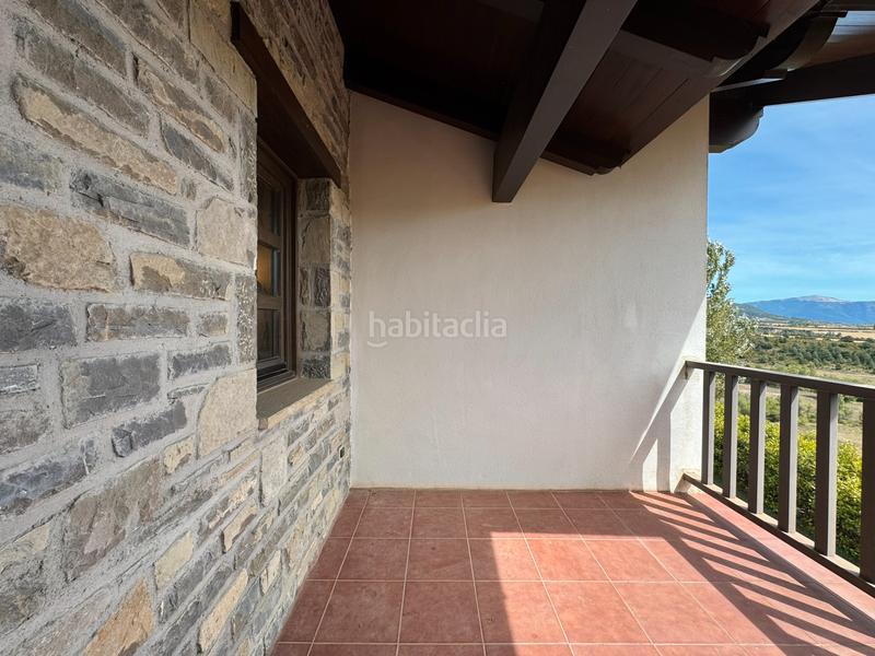 Foto 0e9a0a43-596f-486f-8b8e-87e696b27239. Casa adosada en Poblaciones Norte Jaca