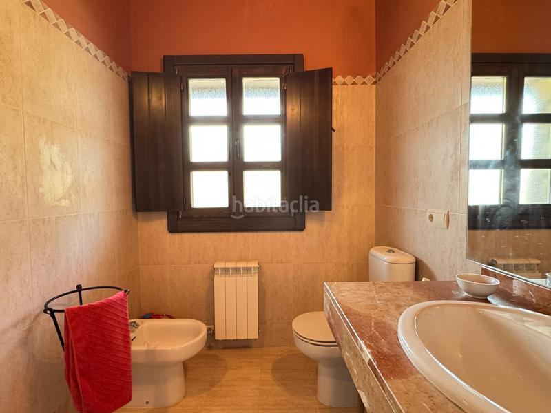 Foto 2e6b99ad-bd6f-4bd8-8767-ba8c18939070. Casa adosada en Poblaciones Norte Jaca