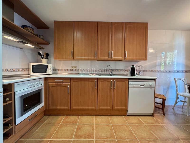 Foto 273340f0-aae2-4a5e-93fb-4e838e9c495e. Semi detached house with fireplace heating parking pool in Jaca