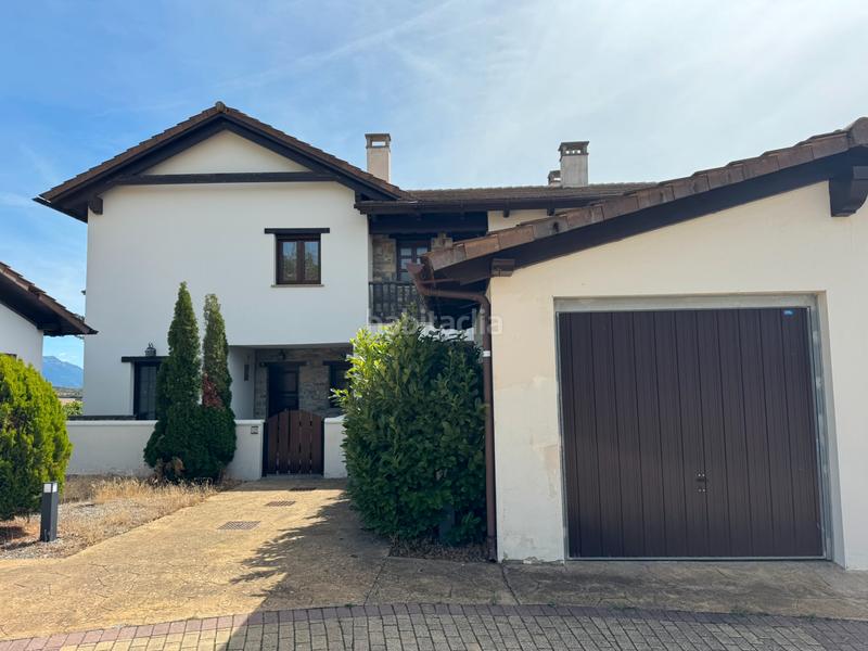 Foto 8efd166b-a73b-492c-9c41-04d62646d487. Semi detached house with fireplace heating parking pool in Jaca