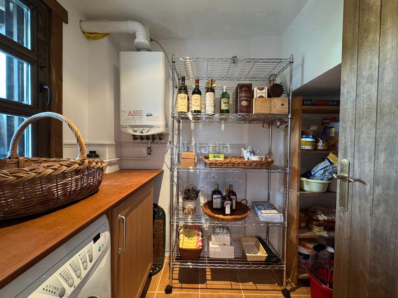 Foto d1739fc9-25bb-411e-8ca1-1144cb6fe66e. Semi detached house with fireplace heating parking pool in Jaca
