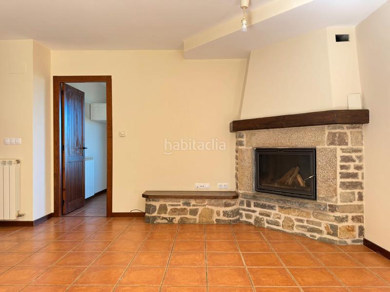 Foto 231ee1b4-8242-4a45-879e-06cf47f94f1c. Piso en Bailo