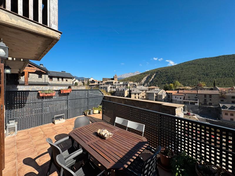 Foto 0ae31fd2-bb8e-44a9-9bfc-33ba973929b0. Casa adosada en camino eras 1 en Castiello de Jaca