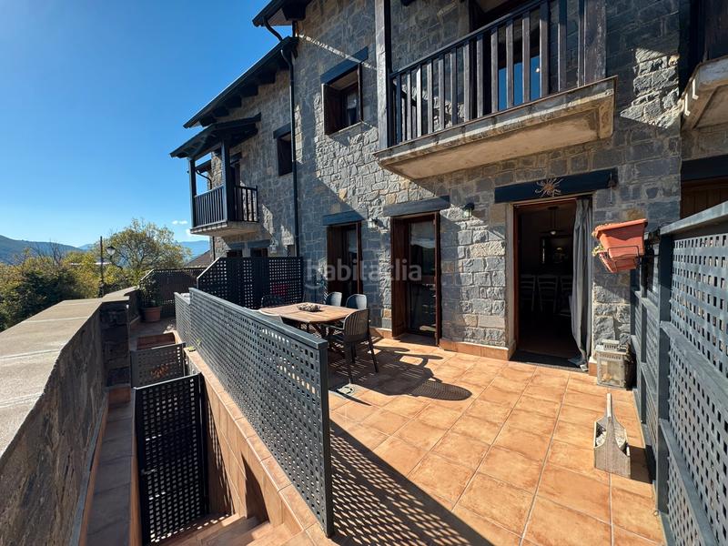 Foto 4c68a96a-e639-4719-a053-360a69076590. Casa adosada en camino eras 1 en Castiello de Jaca