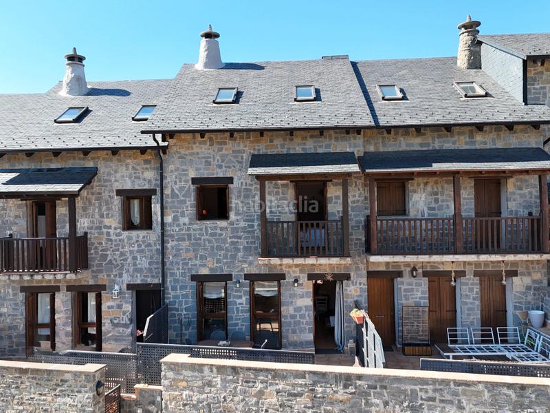 Foto 9bb63e5b-84bb-4d64-ad6d-e56f543e225a. Casa adosada en camino eras 1 en Castiello de Jaca