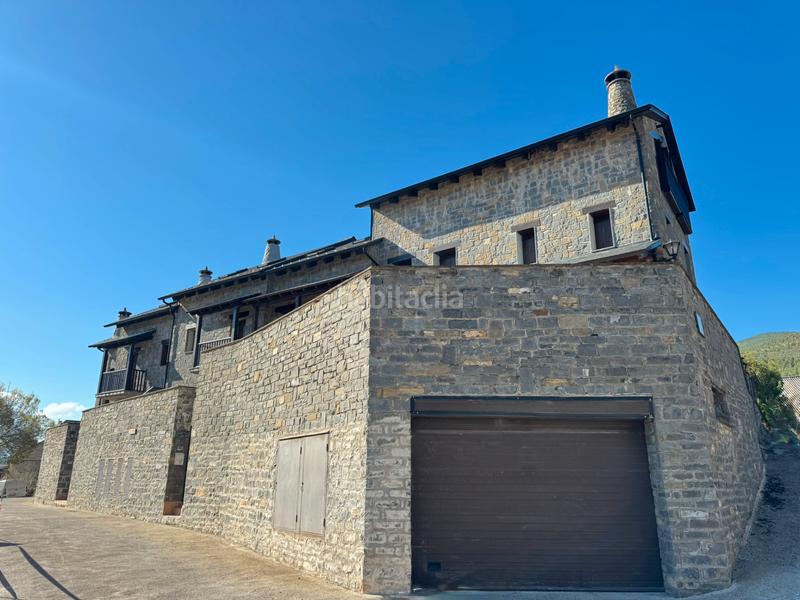 Foto a7e044d0-03fe-40c9-95d3-f324d332e161. Casa adosada en camino eras 1 en Castiello de Jaca