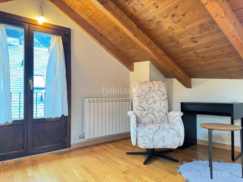 Foto 2f2fdc1b-bda7-4ba0-83a1-fcdb30082b48. Casa pareada en Hoz de Jaca