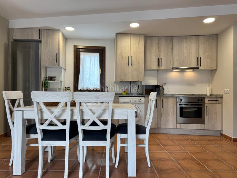 Foto e3d7810d-744f-497c-9391-2d16d6fb1d91. Casa pareada en Hoz de Jaca